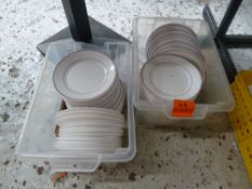 * Assortment of clean plates, very good condition.