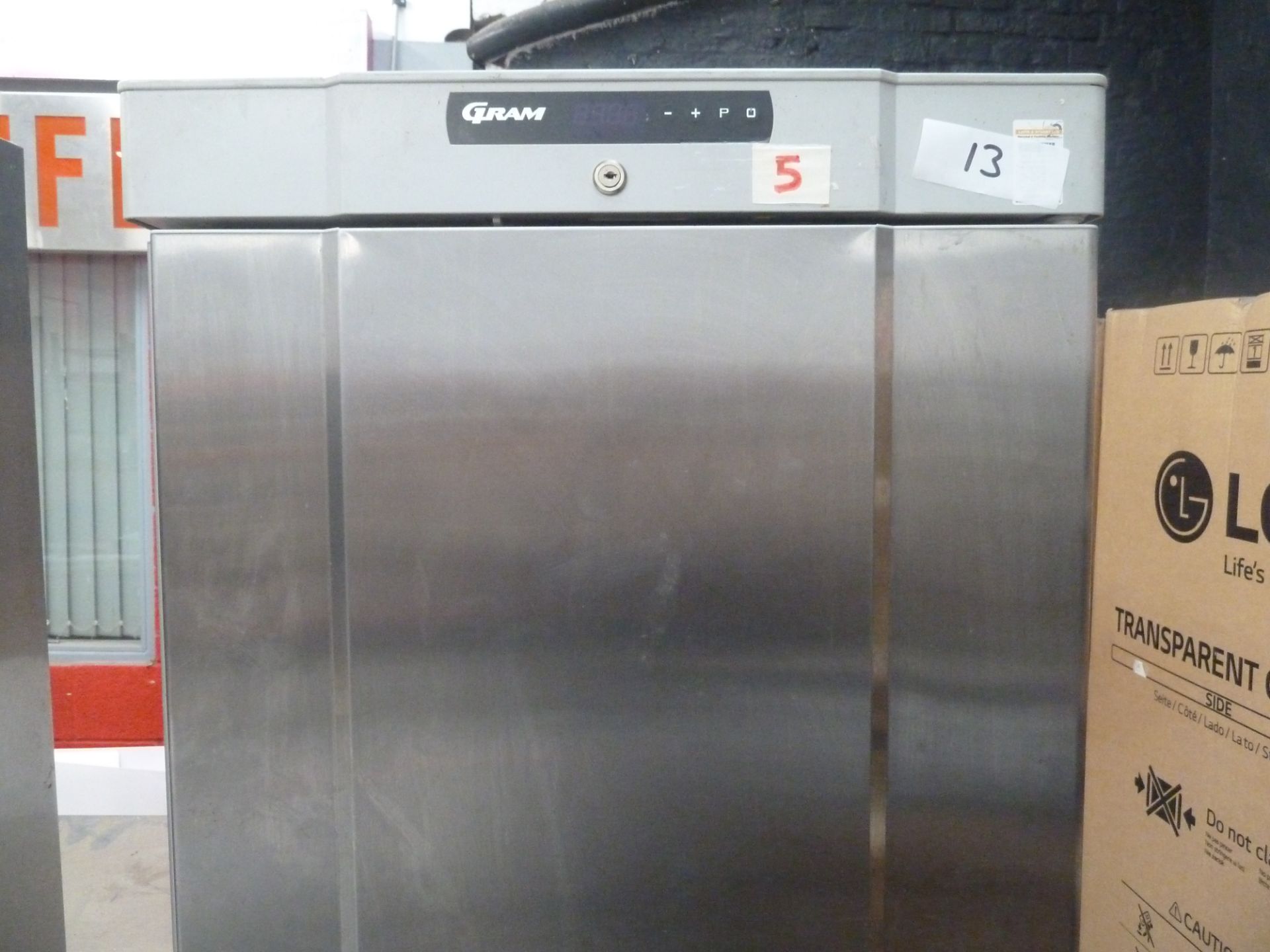 * Gram refrigerator tested excelent condition.(600Wx1900Hx635D)