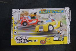 *Looney Tunes Scalextric Race Set