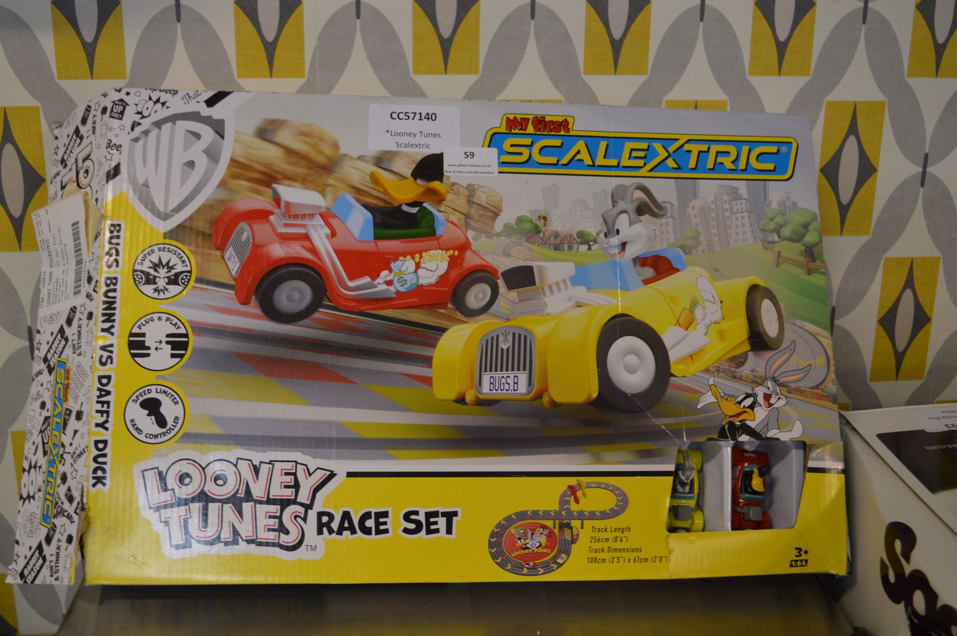 *Looney Tunes Scalextric Race Set