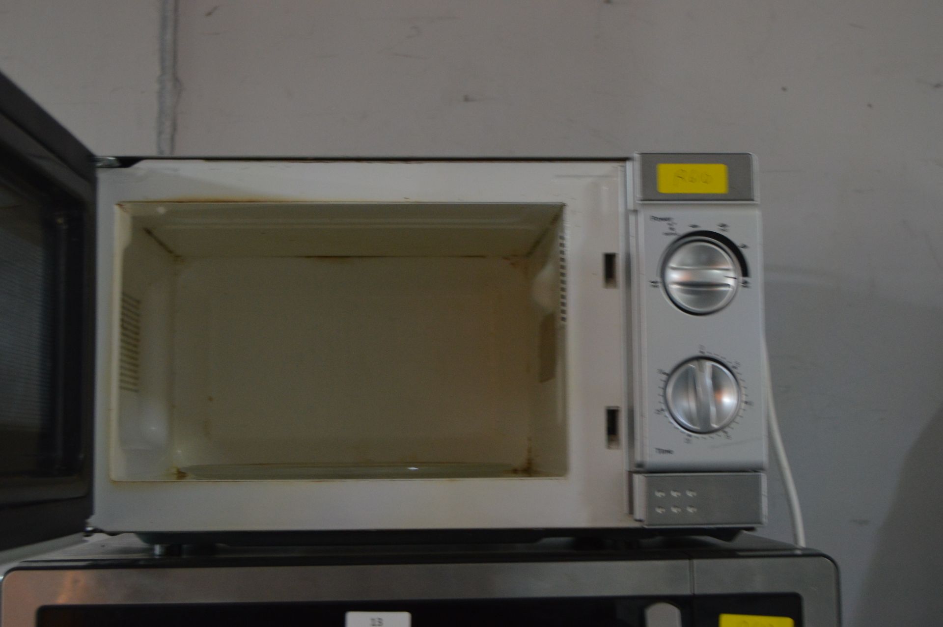 Microwave Oven - Image 2 of 2