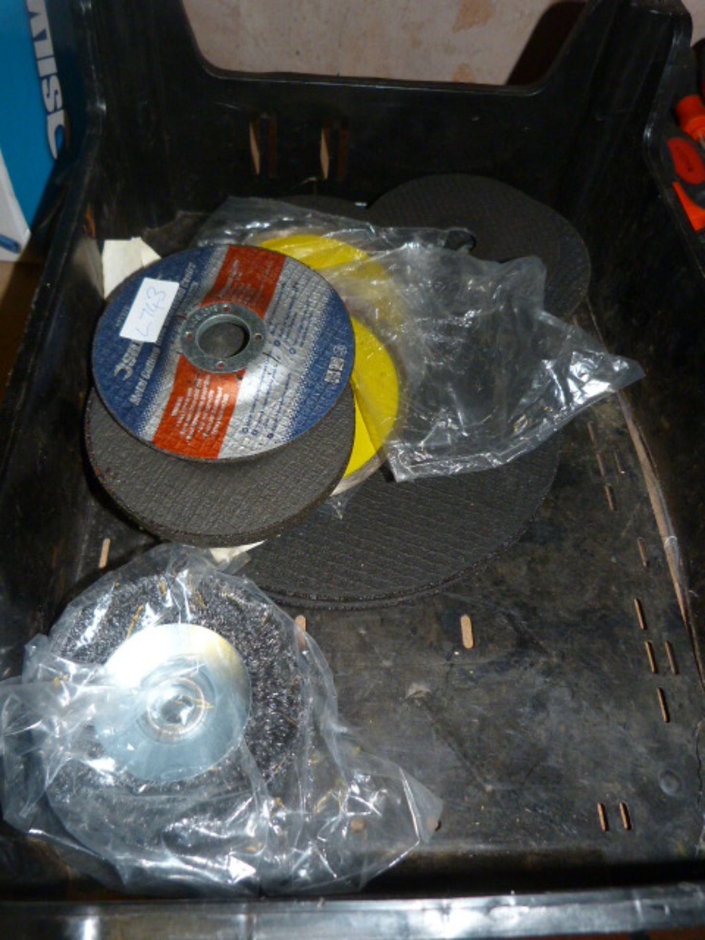 Box of Assorted Grinding & Cutting Discs and a Wir