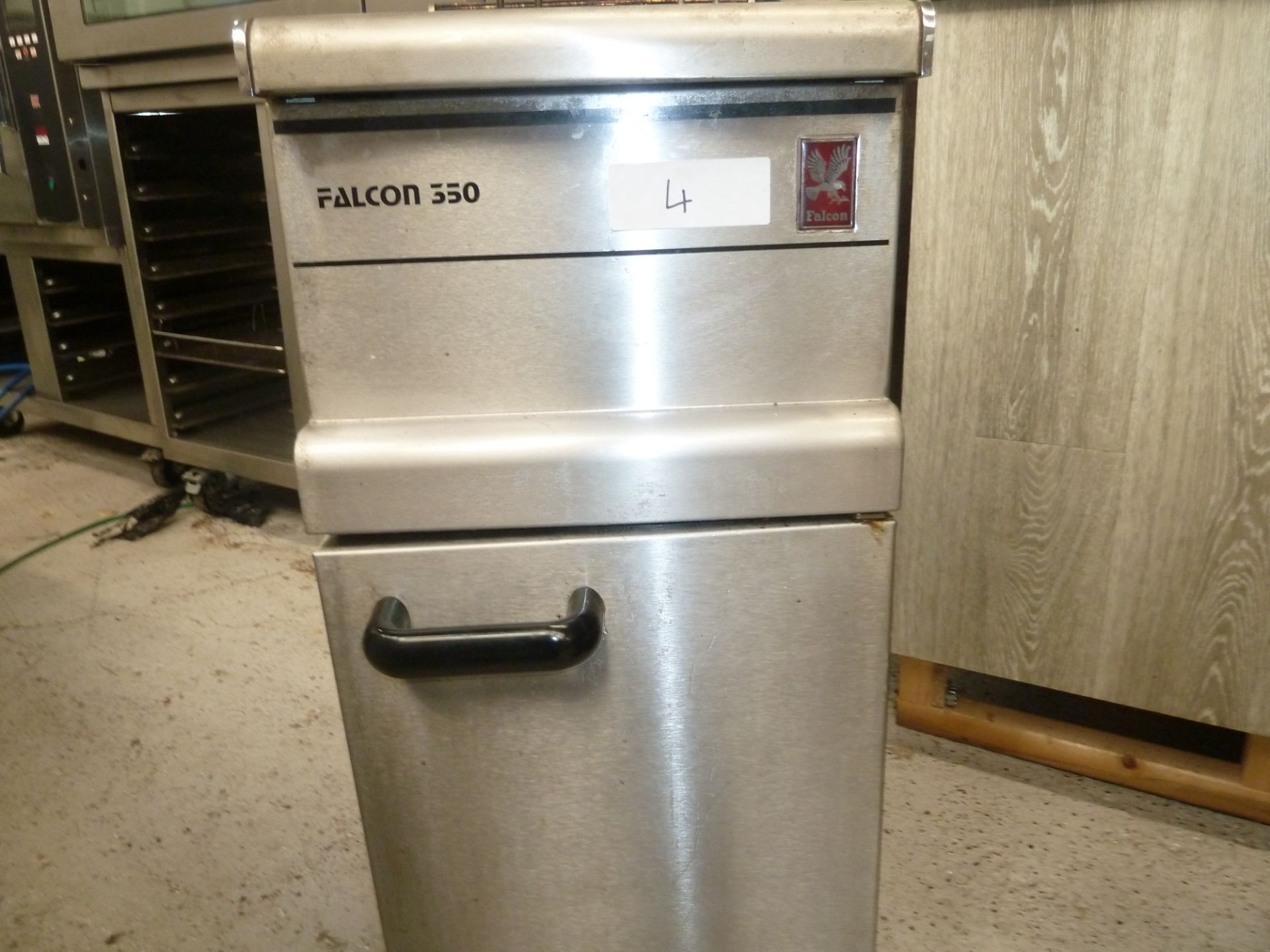 * Falcon Fryer Falcon 350 Series Freestanding Single Pan Twin Basket Gas Fryer Natural Gas G350/11