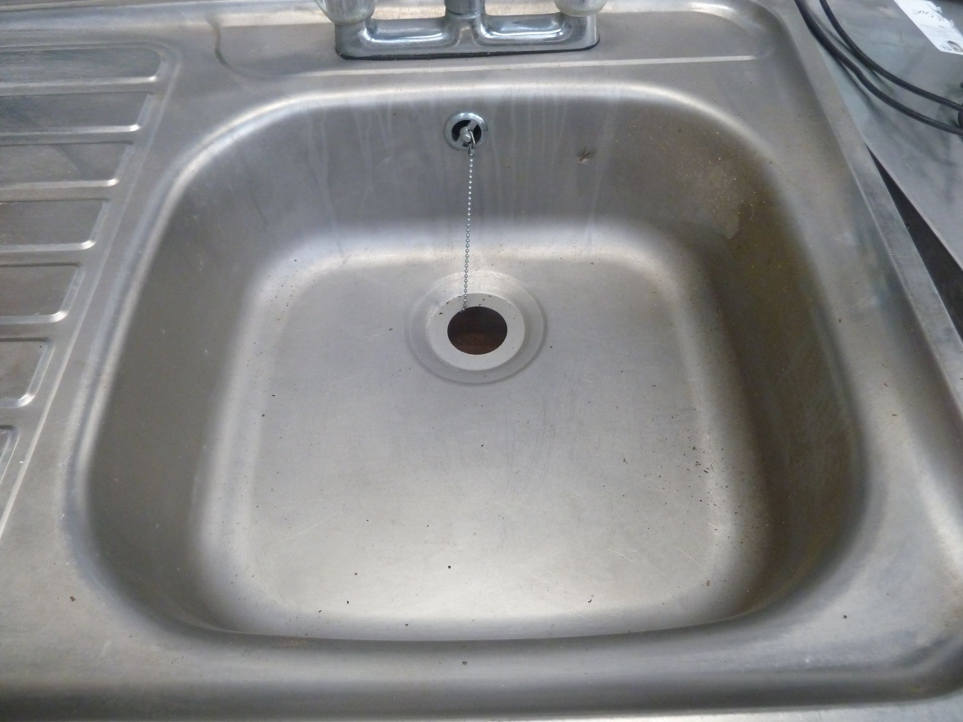 * SS wash basin SS single wash basin with drainer. Good condition. (1000Wx450Hx600D) - Image 2 of 3