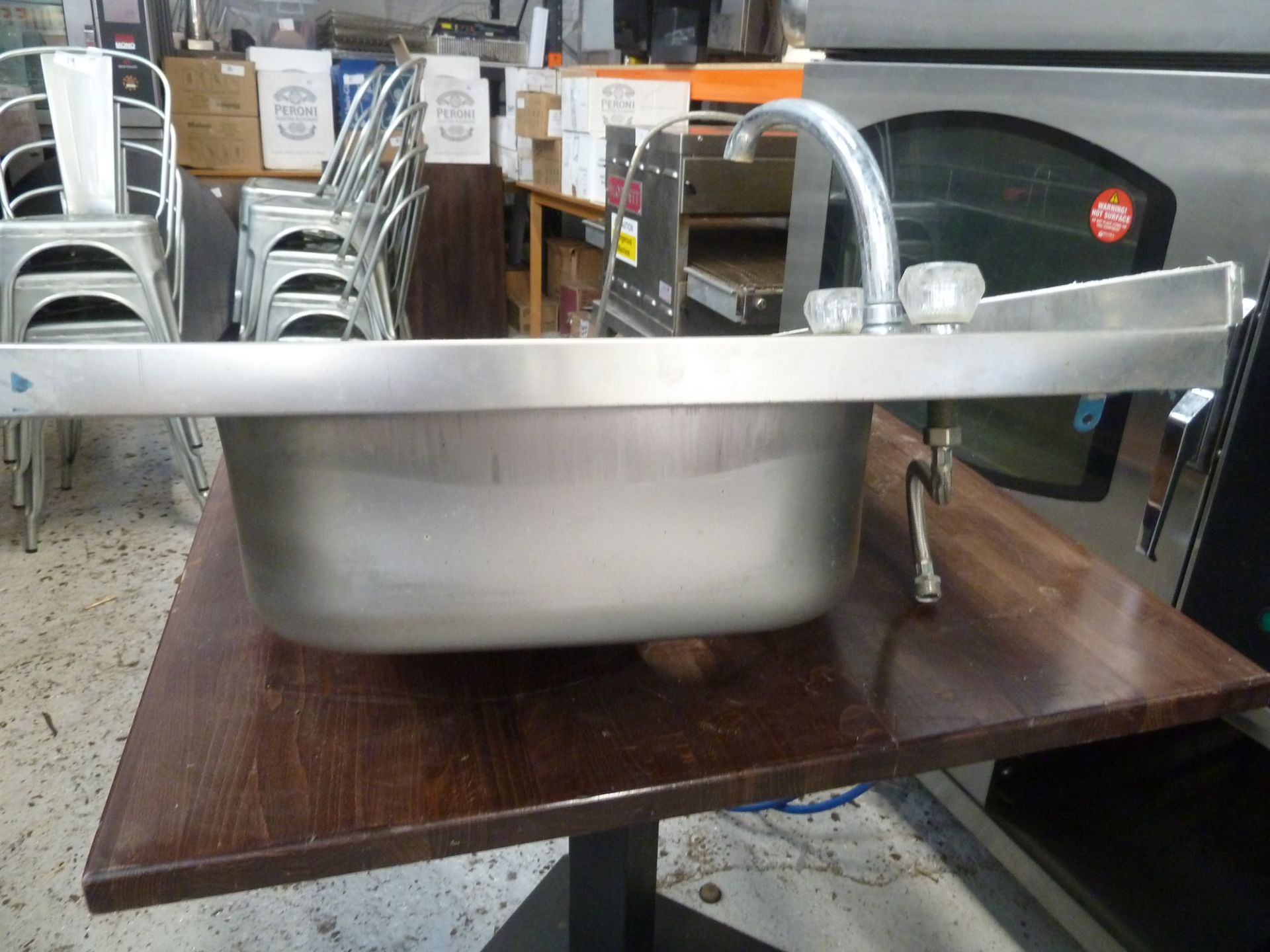 * SS wash basin SS single wash basin with drainer. Good condition. (1000Wx450Hx600D) - Image 3 of 3