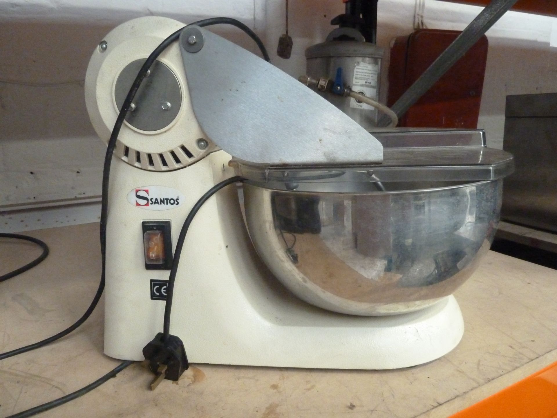 * Santos bakery mixer Santos bakery mixer. Very clean condition, comes with attachments. - Image 2 of 4