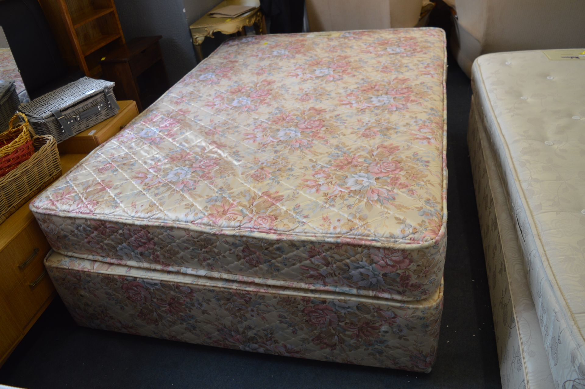 Double Divan with Repose Venus Super Back Care Mat