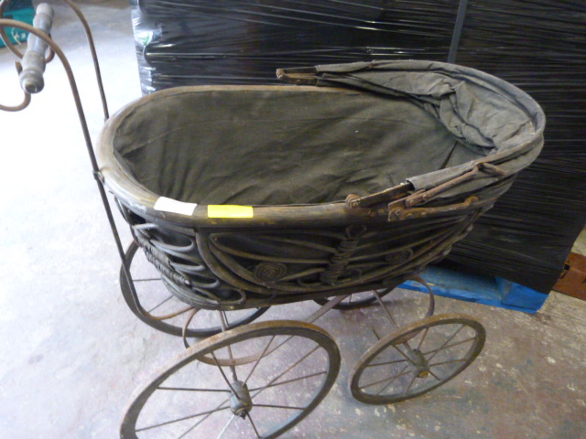 Reproduction Victorian Dolls Pram