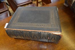 Cassell's Illustrated Family Bible