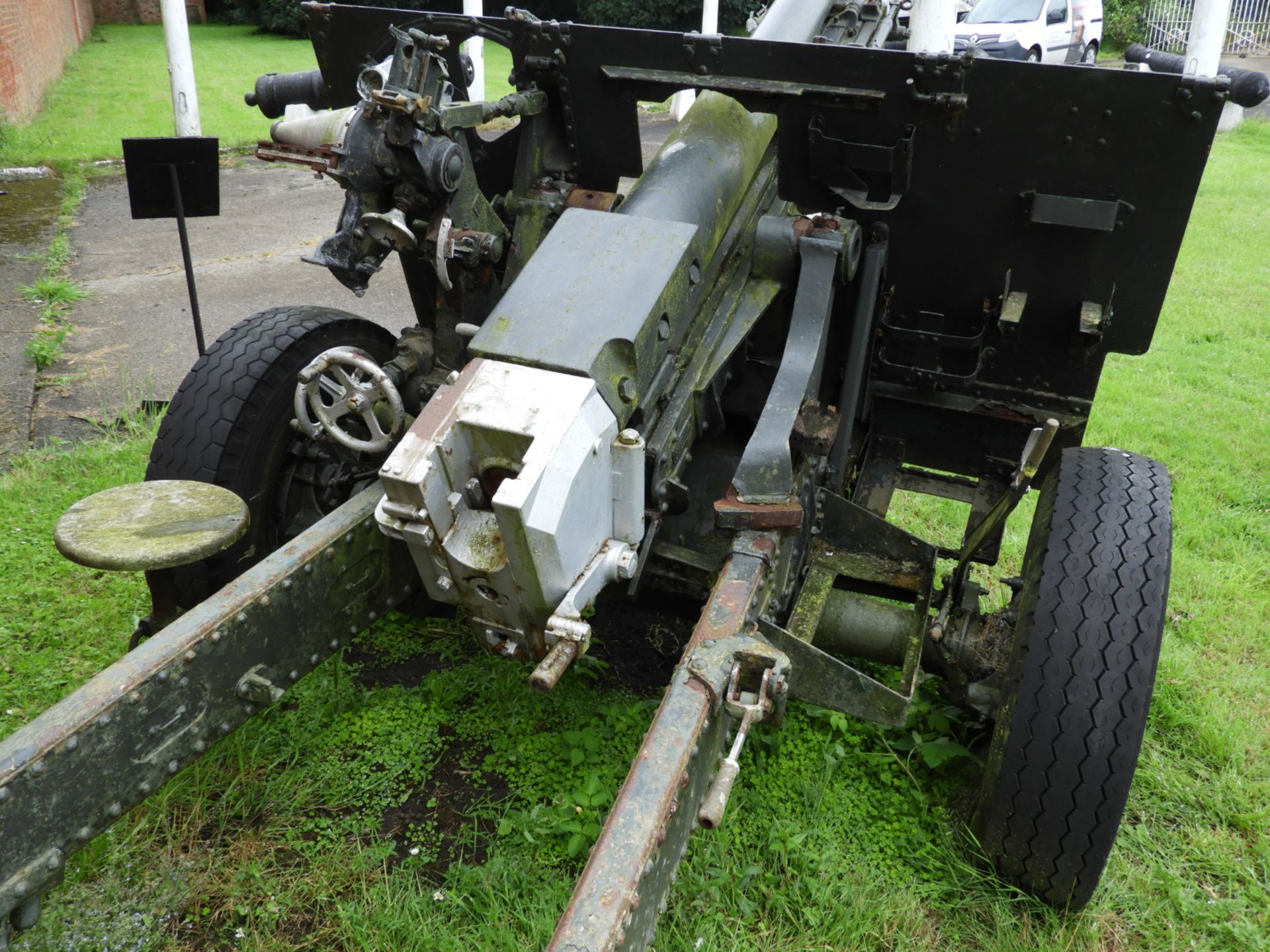 Howitzer 25lbs British Field Gun Mk.I (Bidding/Purchasing Restrictions Apply) - Image 2 of 6