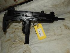 Replica Uzi 9mm Sub Machine Gun