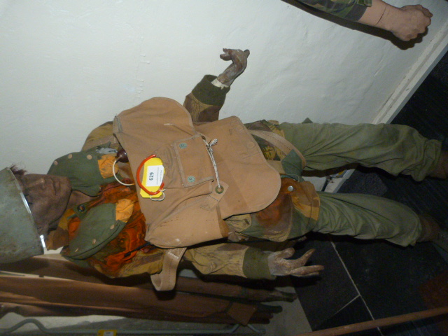 Fully Equipped 1950/60's British Para on Mannequin