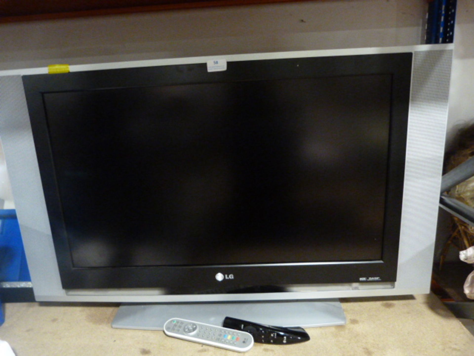 LG 31" with Built-In Speakers