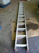 Twenty Tread Extending Aluminium Ladder