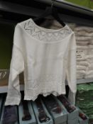 *10 Long Island Ladies Knitted Jumpers (White)