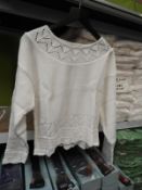 *10 Long Island Ladies Knitted Jumpers (White)