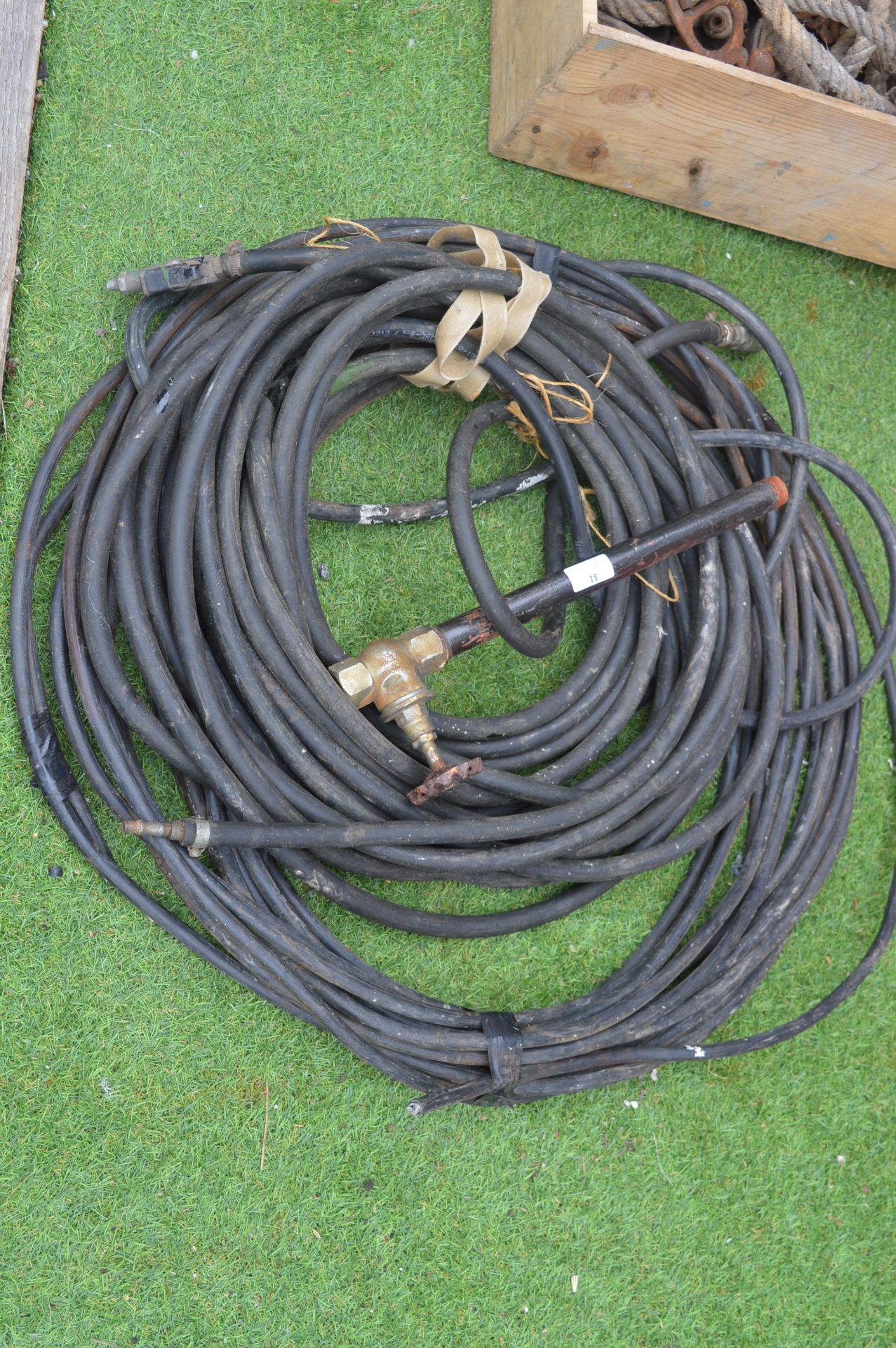 Heavy Duty Hose Pipe with Attachments plus Quantit