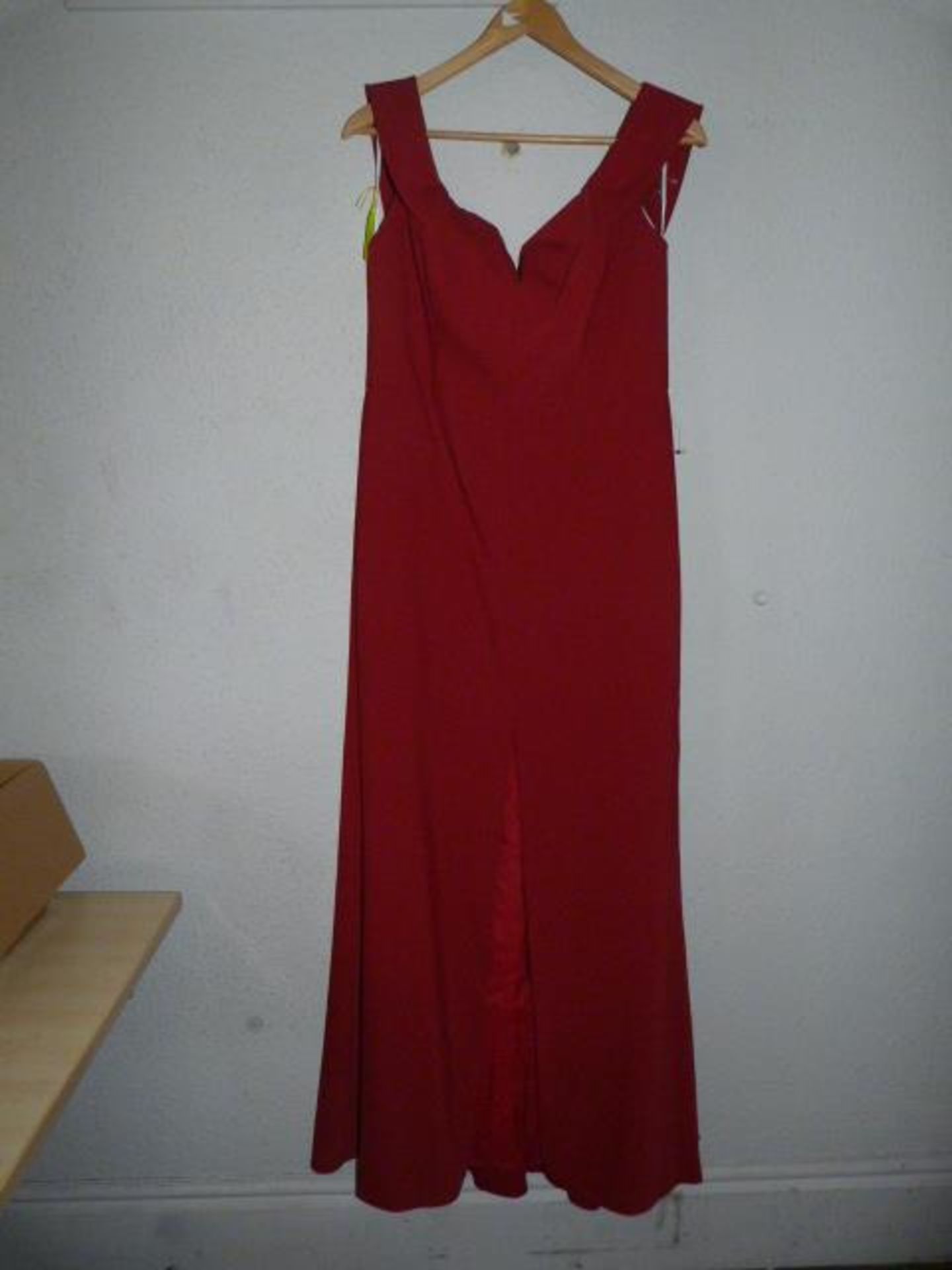 *Size: 14 Claret Bridesmaid Dress