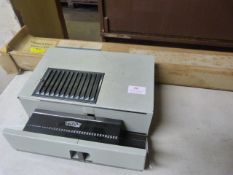 Prinz Hanimax Hanimat 1000 Slide Projector and 40x