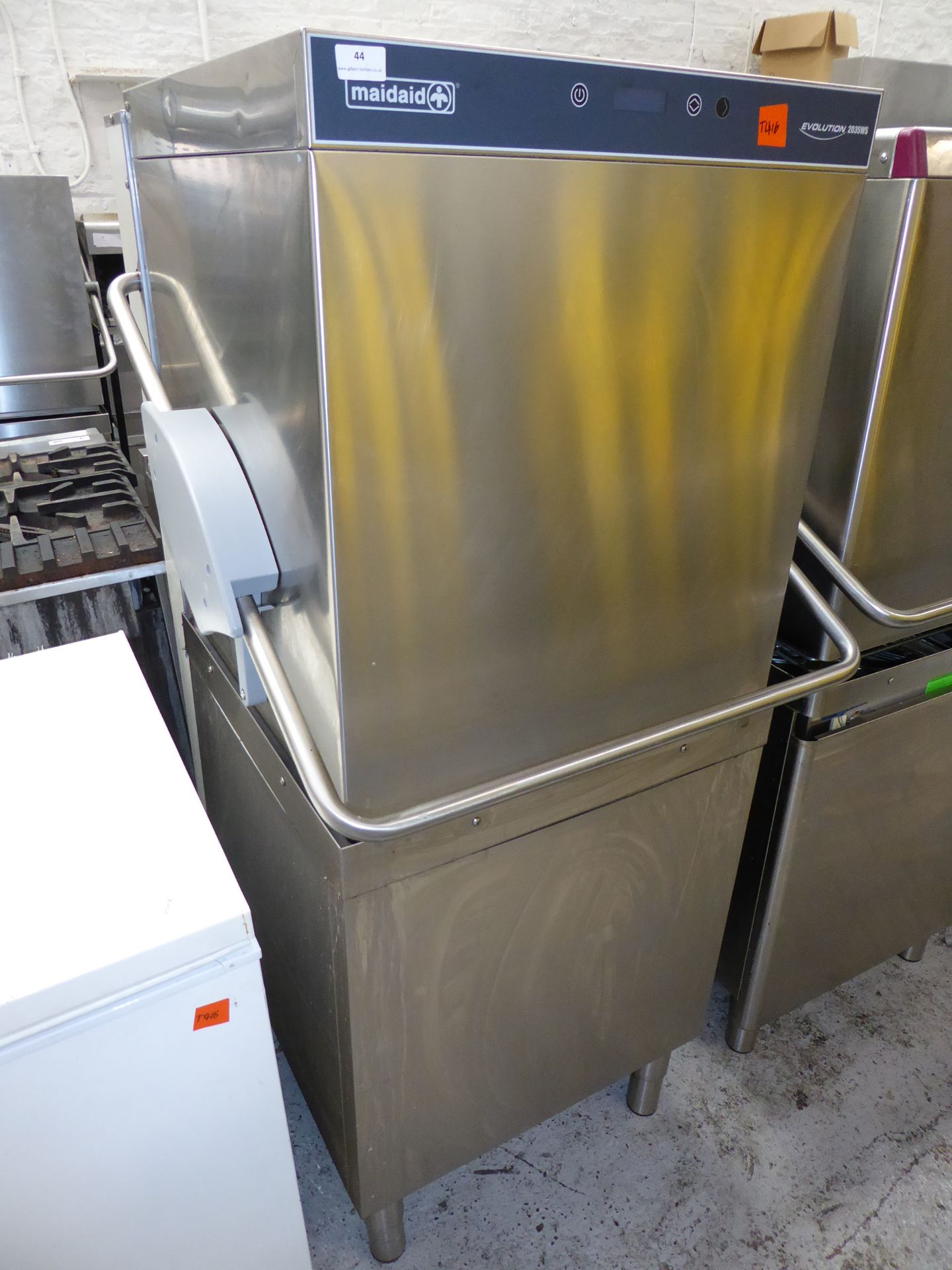 *Maidaid 2035WS pass through dishwasher - good condition, direct from national chain (