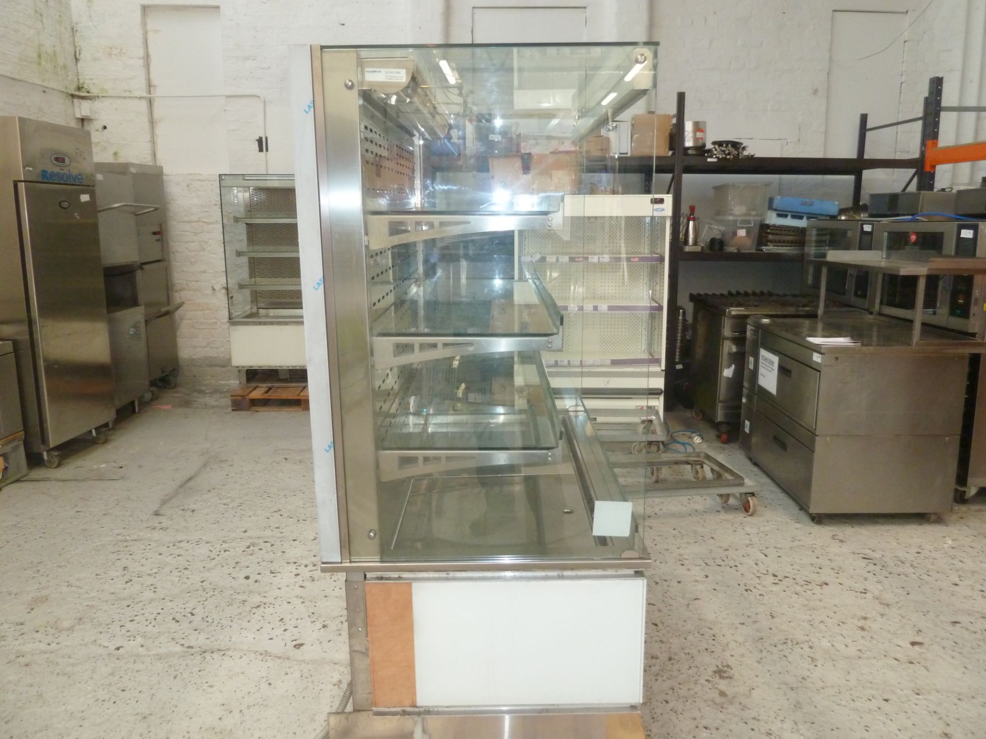 * Synecore display chiller 4 tier grab and go, very nice condition.(1290Wx1710Hx780D) - Image 2 of 3