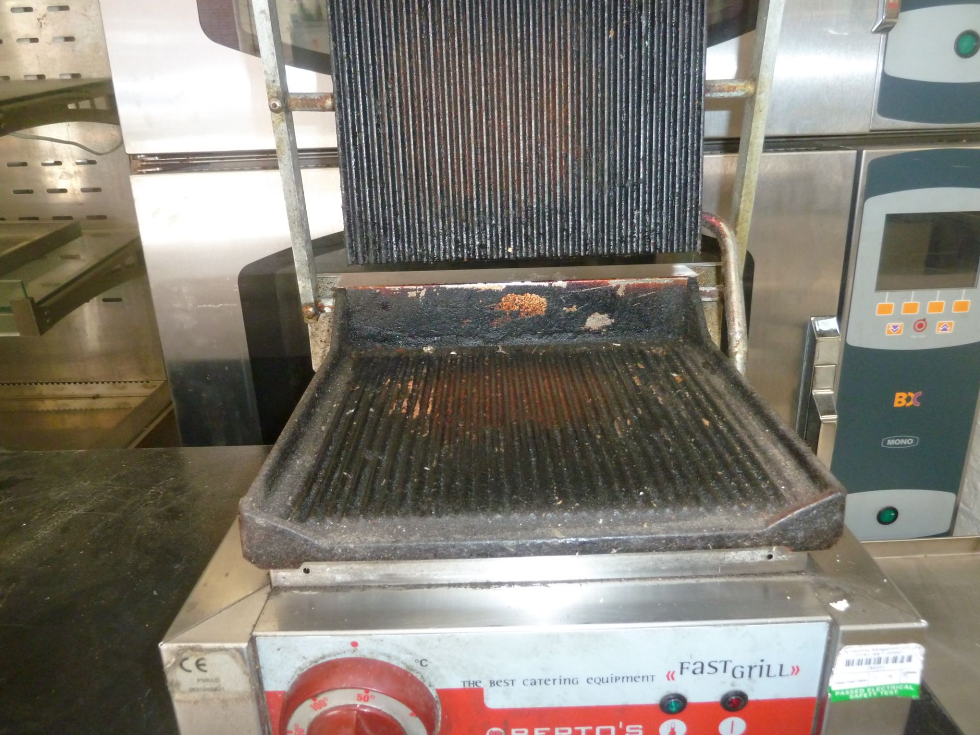 * Berto's fastgrill panini press, needs new plug - Image 2 of 2