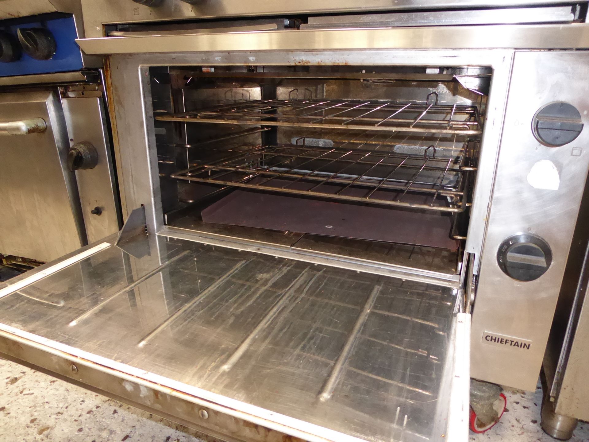 * Chieftain 4 burner single oven - mint condition from national chain. List price £5500. ( - Image 4 of 4