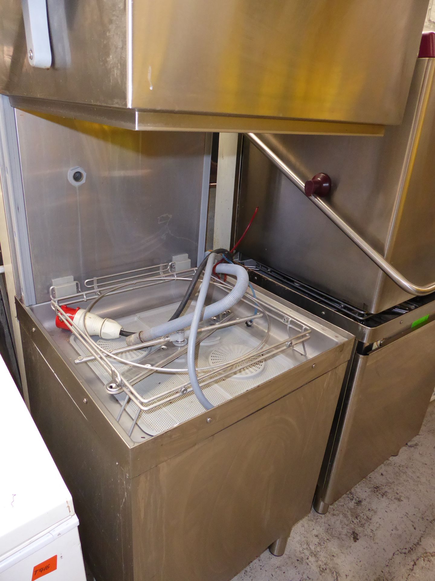 *Maidaid 2035WS pass through dishwasher - good condition, direct from national chain ( - Image 4 of 4