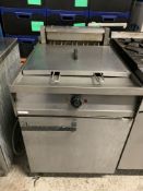 *Double basket deep fat fryer 600W X 950H X 770D