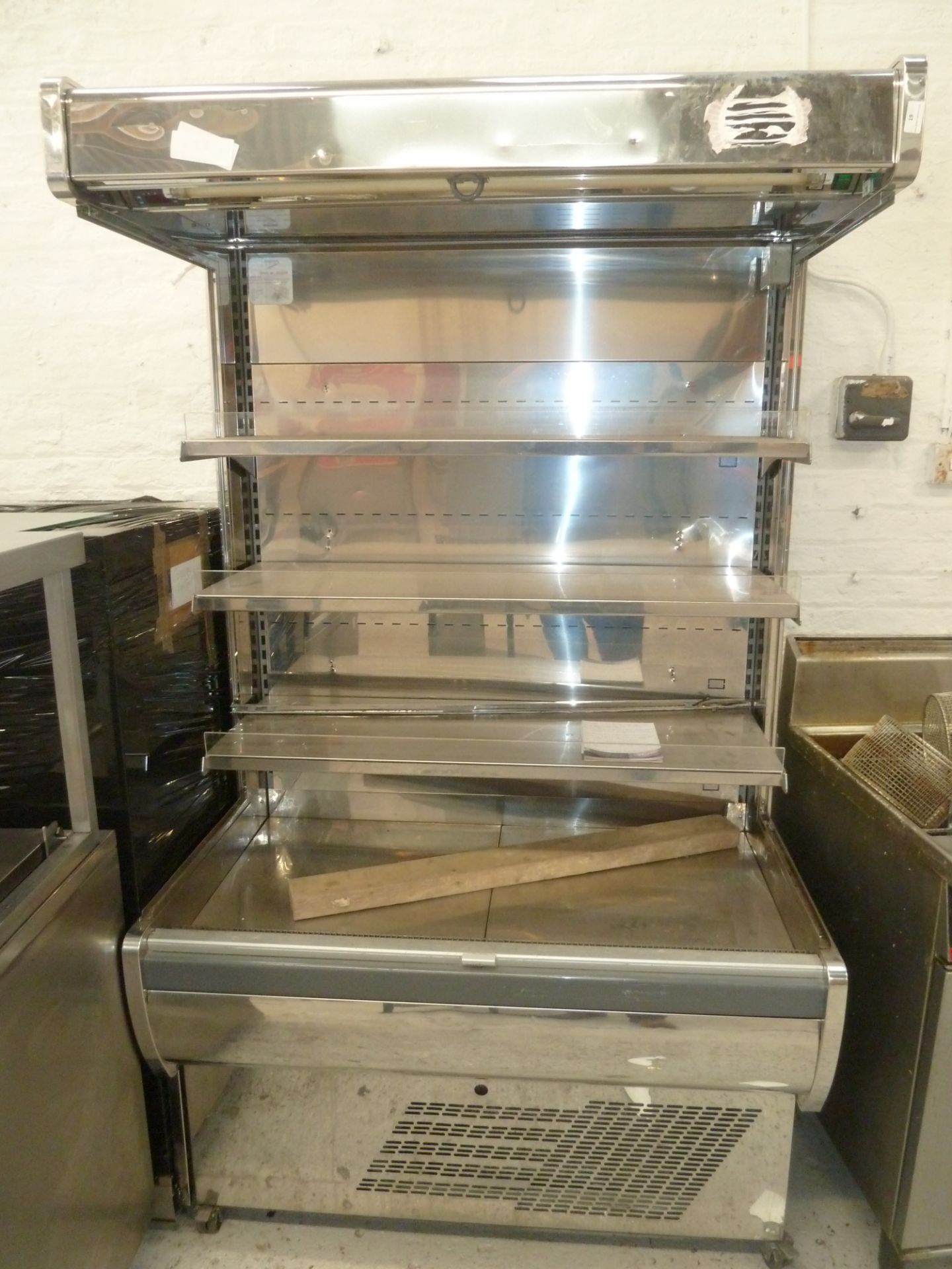 * Synecore display chiller 4 tier grab and go, very good condition.(1200Wx2000Hx810D)