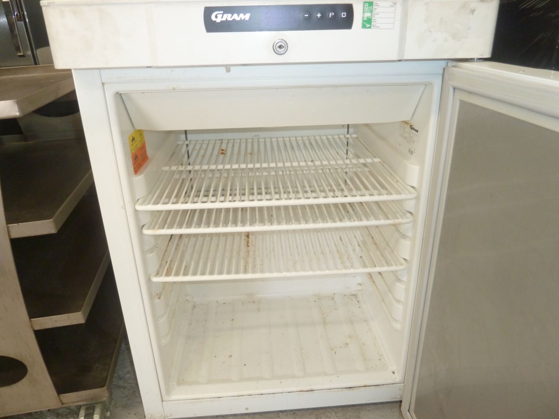 * White Gram under counter chiller. Clean condition. - Image 2 of 2