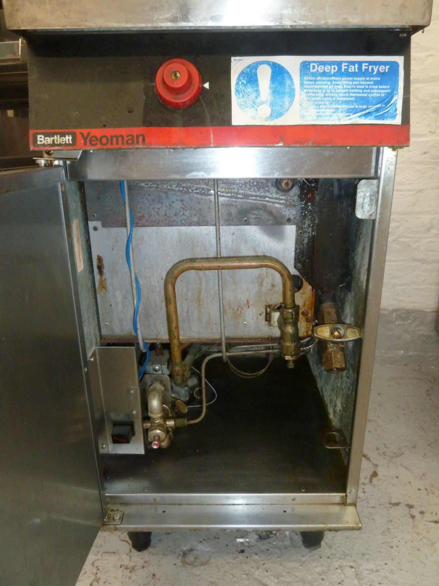 * Bartlett Yeoman twin pan gas fryer, very good condition. - Image 2 of 2