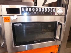 * Samsung comercial microwave CM1929 850W (470Wx600Dx370H) from a national chain