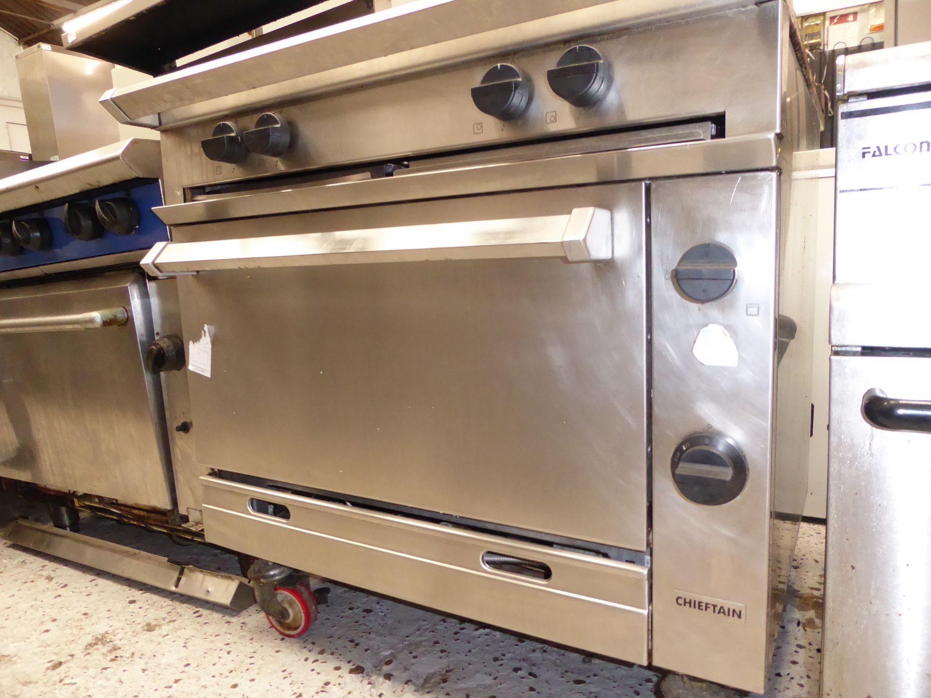 * Chieftain 4 burner single oven - mint condition from national chain. List price £5500. ( - Image 3 of 4