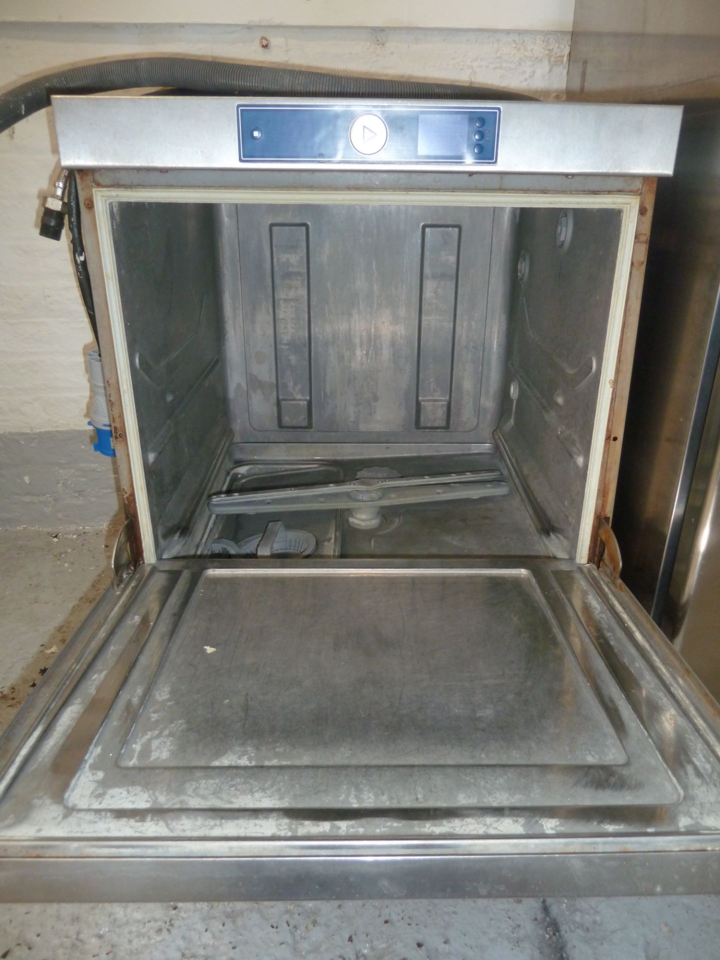 * Hobart dishwasher, working and in good condition.(600Wx815Hx600D) - Image 2 of 2