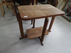 Oak Deco Table with Undershelf