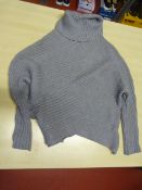 *Philosophy Roll Neck Jumper Size: L (AF)