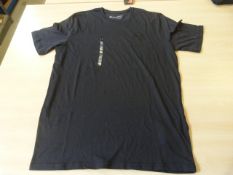 *Under Armour Loose Black T-Shirt Size: M