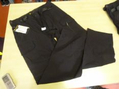 *DC Clothing Convert Pants Size: 34-36/31 (AF)