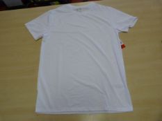 *32° Cool White Crew-Neck Top Size: M