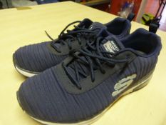 *Sketchers Air-Cool Shoes Size: 4.5