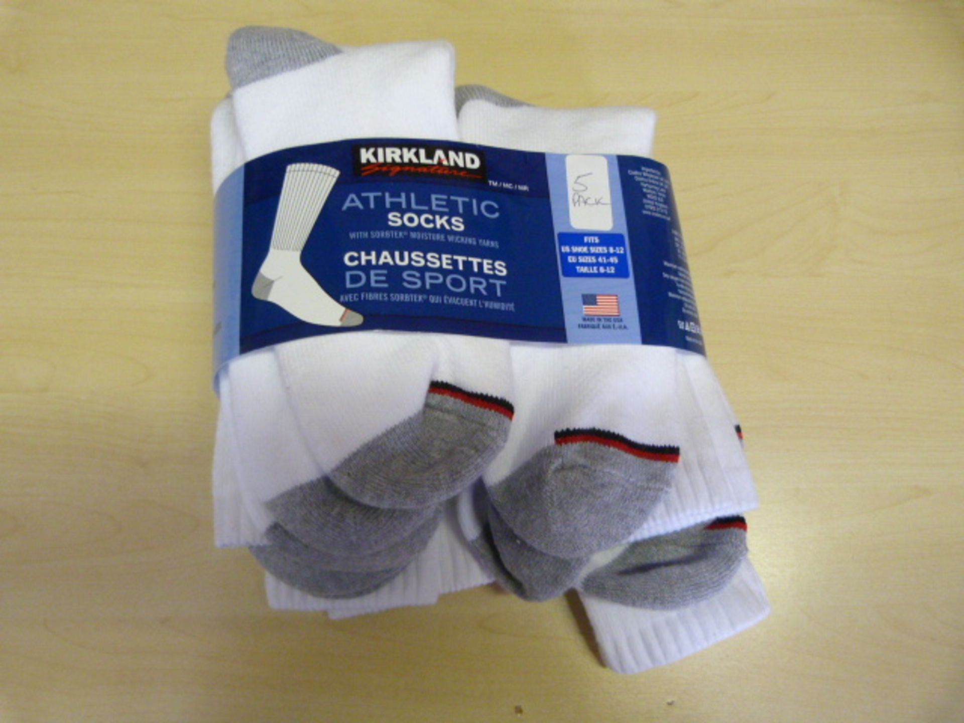 *Kirkland Signature Athletic Socks 5pk Size: 41-45