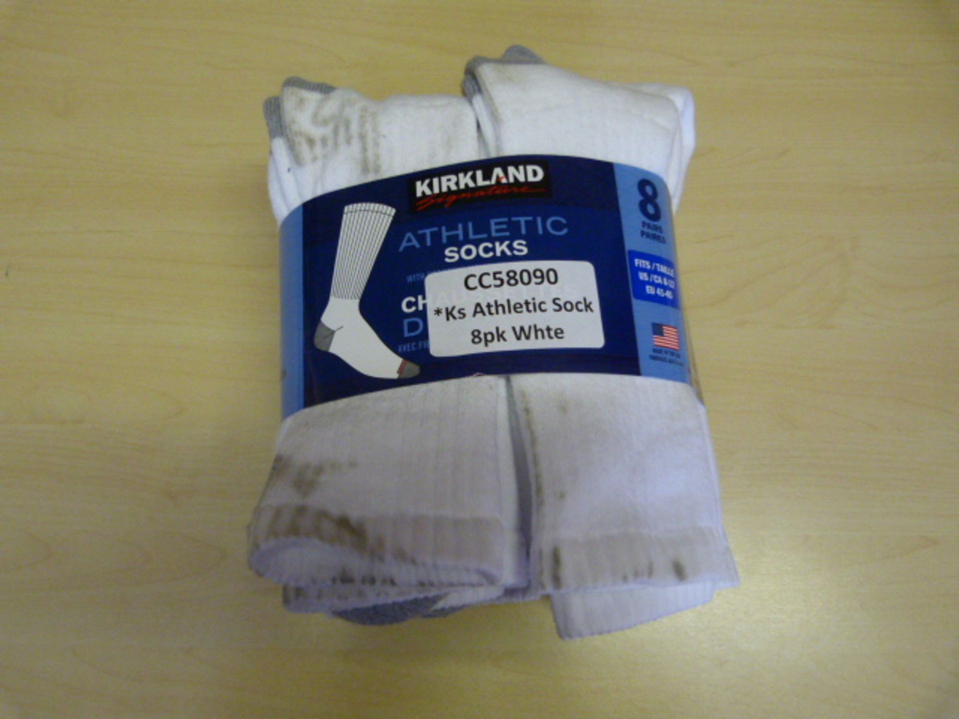 *Kirkland Signature Athletic Socks 8pk Size: 41-45