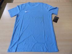 *Nike Dry Fit Light Blue Sports T-Shirt Size: M