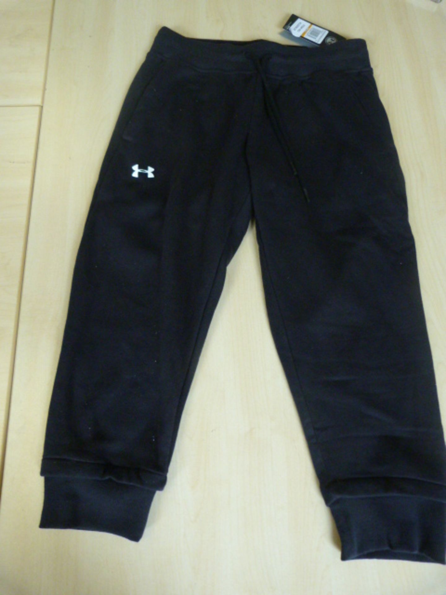 *Under Armour Women's Navy Joggers Size: S