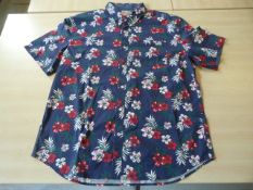 *Jachs Flower Short Sleeve Top Size: XL