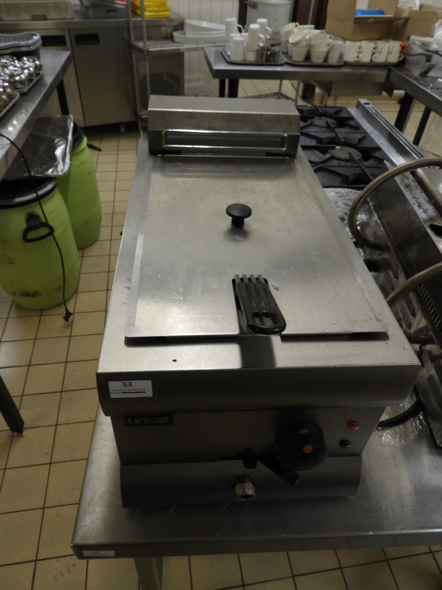 *Lincat Countertop Single Basket, Single Compartment Fryer DF33