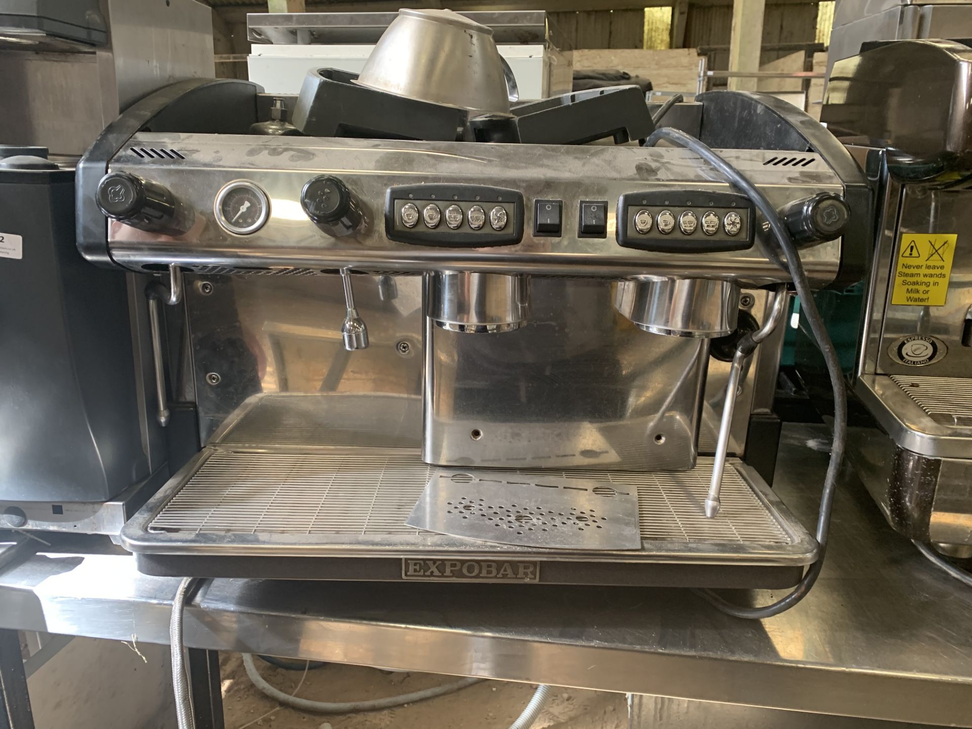 * New elegance coffee machine w x 2700 d x 2700 h x 2000