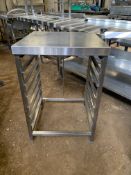 * tray rack ss with top w x 610 d x 610 h x 900