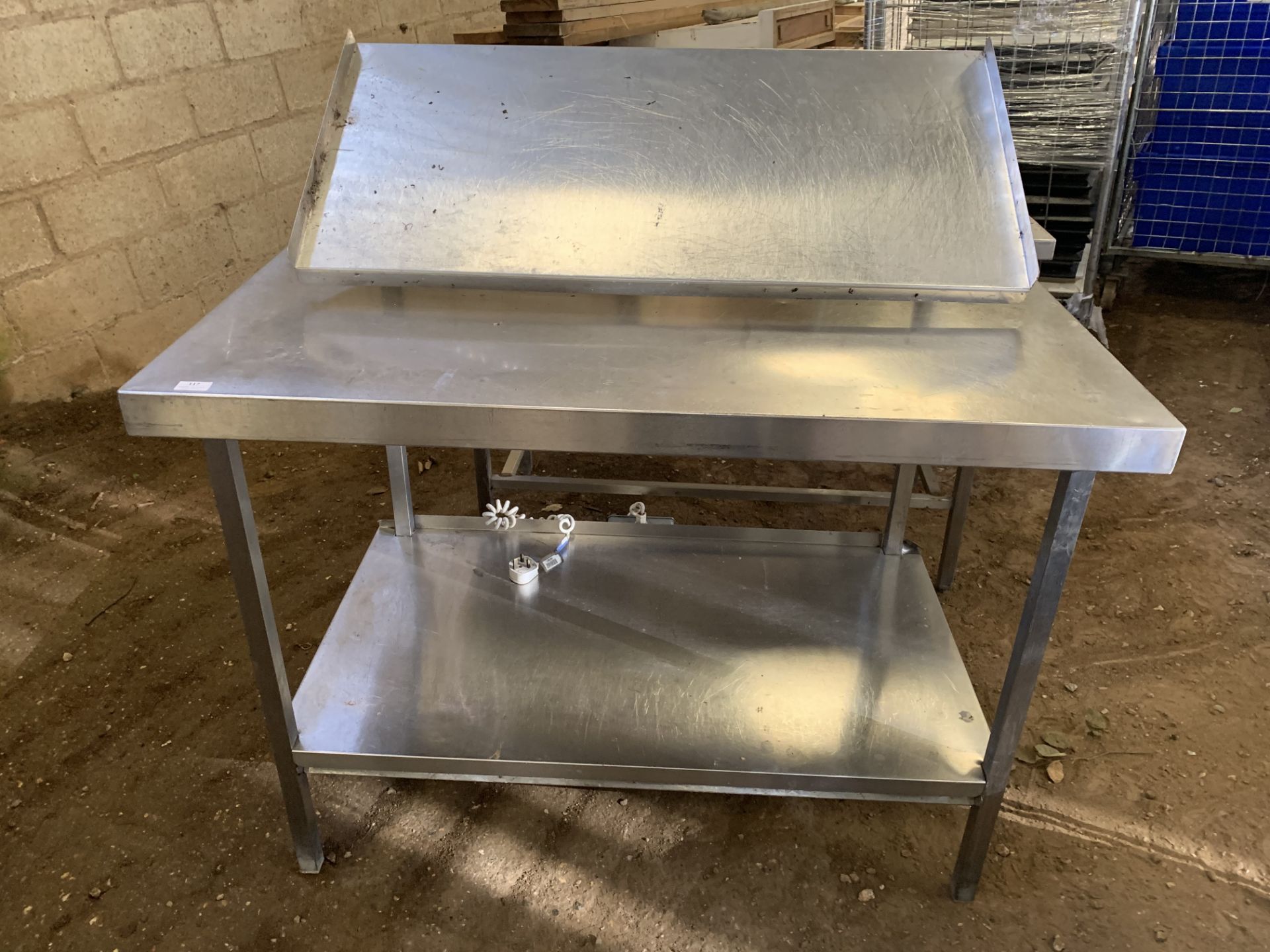 * prep table ss with top rack and power supply w x 1200 d x 730 h x 1200